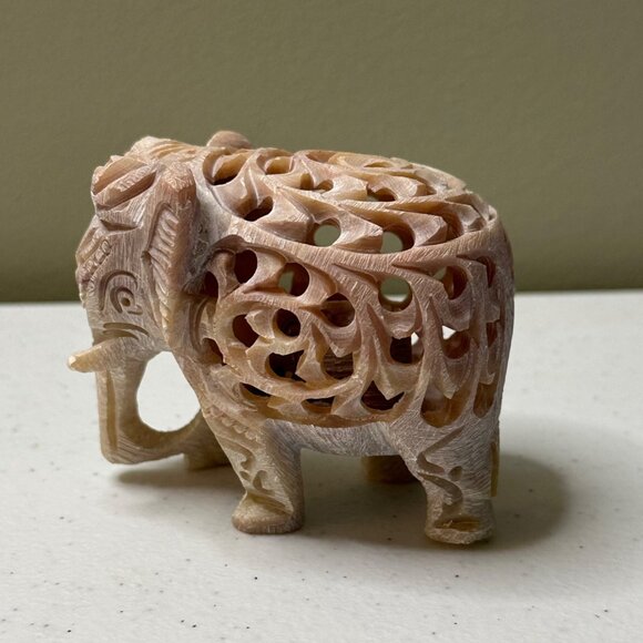 Carved Elephant Statue Figurine Mother Elephant with Baby Elephant Inside figure - Picture 5 of 10